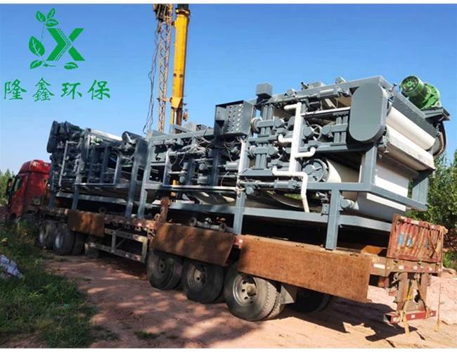 洗沙污水(泥浆)处理设备(图1) 洗沙污水(泥浆)处理设备(图1)