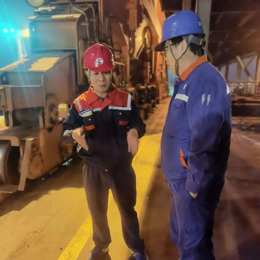 远方取经,做好准备,为链斗式卸船机上岸打下基础~(图2) 远方取经,做好准备,为链斗式卸船机上岸打下基础~(图2)