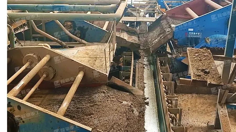 隆中重工EPC承建湖北武穴长江矿业公司二期砂石骨料项目投产!(附生产线视频)(图11) 隆中重工EPC承建湖北武穴长江矿业公司二期砂石骨料项目投产!(附生产线视频)(图11)