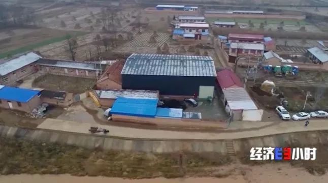 一夜之间，黄河支流变色！化工污水蔓延40公里，说好的河长呢……(图3)