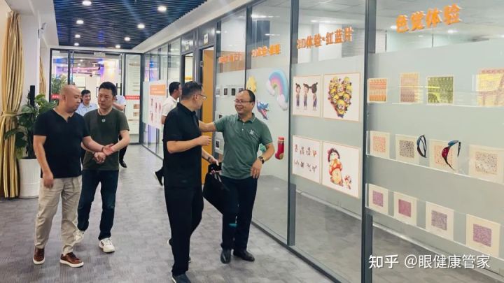 贵州省视光学会会长朱健华一行走进贵州首家眼•科普馆参观考察(图2)