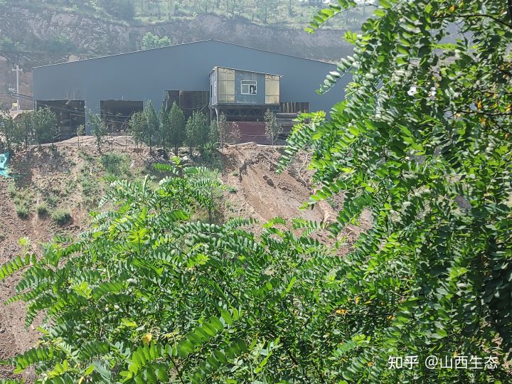 中阳县金罗镇无名洗沙厂大肆生产污染环境无人监管？(图2)