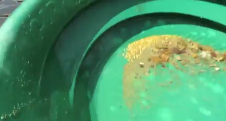 如何使用洗金盆淘金(图24)