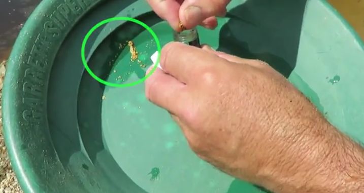 如何使用洗金盆淘金(图26)