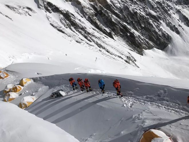 这位金华籍老板曾登顶珠峰!公司市值近7亿(图10) 这位金华籍老板曾登顶珠峰!公司市值近7亿(图10)