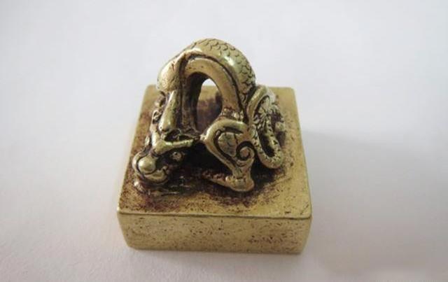 好心人废品站老板,用3毛钱回收废铁,用水清洗后价值260万(图15) 好心人废品站老板,用3毛钱回收废铁,用水清洗后价值260万(图15)