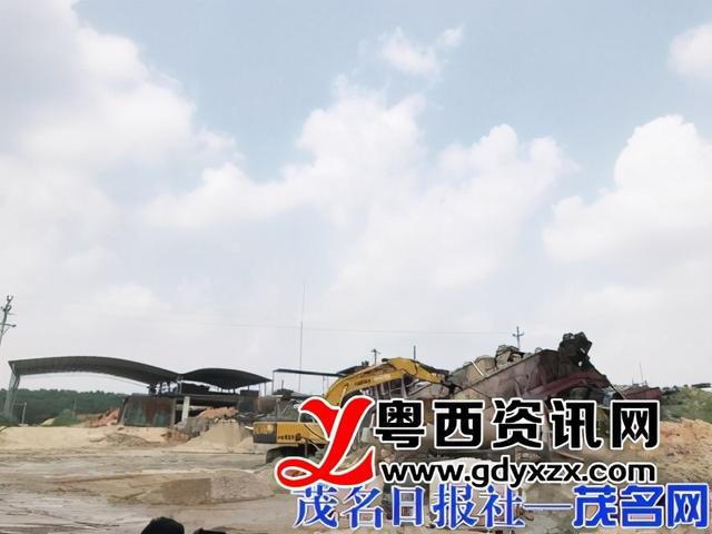 茂名化州两级执法部门联手出击！严打非法挖山取土洗砂行为(图1)