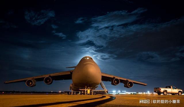 C-5银河运输机(图1)