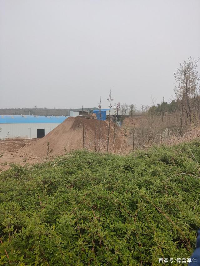 三门峡市好阳河阳店镇段,两家洗砂场非法长期占用河道,非法采砂(图1) 三门峡市好阳河阳店镇段,两家洗砂场非法长期占用河道,非法采砂(图1)