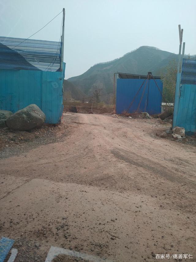 三门峡市好阳河阳店镇段,两家洗砂场非法长期占用河道,非法采砂(图3) 三门峡市好阳河阳店镇段,两家洗砂场非法长期占用河道,非法采砂(图3)