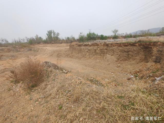 三门峡市好阳河阳店镇段,两家洗砂场非法长期占用河道,非法采砂(图4) 三门峡市好阳河阳店镇段,两家洗砂场非法长期占用河道,非法采砂(图4)