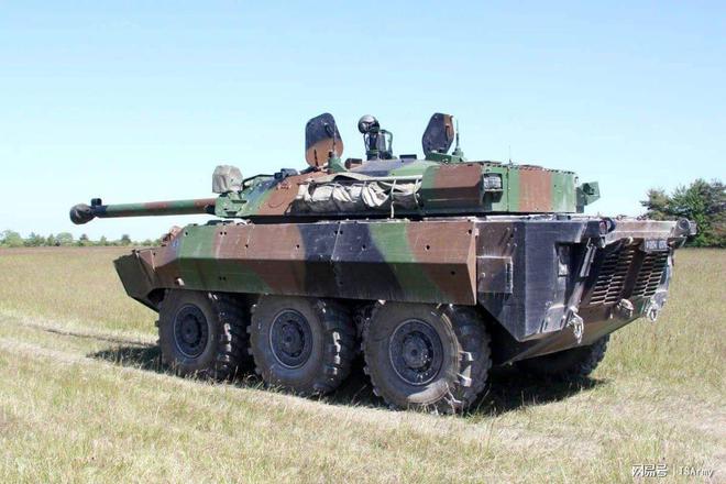 全球现役14种轮式突击炮，国产型号就占了4种(图15)