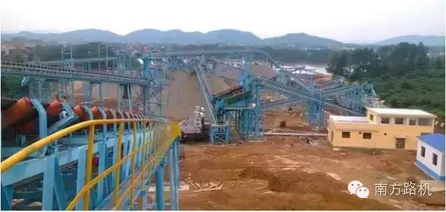 【产品课堂】鹅卵石制砂！南方路机高品质制砂生产线(图2)