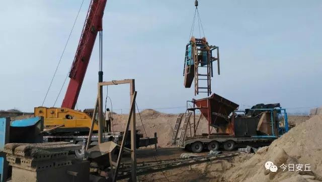 安丘近期捣毁了一处非法洗砂窝点!(图4) 安丘近期捣毁了一处非法洗砂窝点!(图4)