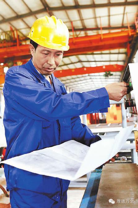 【榜样】张雪锋：用心工作锤炼全能技术(图3)