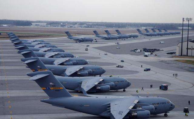 200架战机刚做好轮胎就裂了！30人被抓，军工厂封门倒闭(图3)