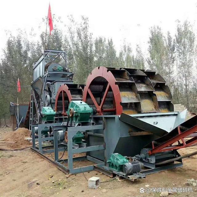 全自动水轮式清洗机在风化砂中的应用(图1)