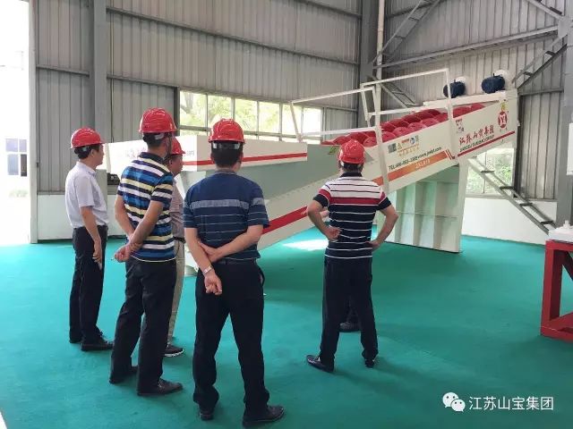 江苏山宝集团:湖北鑫九龙钙业有限公司、山东易拓新材料有限公司、南京工业大学领导莅临考察指导!(图11) 江苏山宝集团:湖北鑫九龙钙业有限公司、山东易拓新材料有限公司、南京工业大学领导莅临考察指导!(图11)