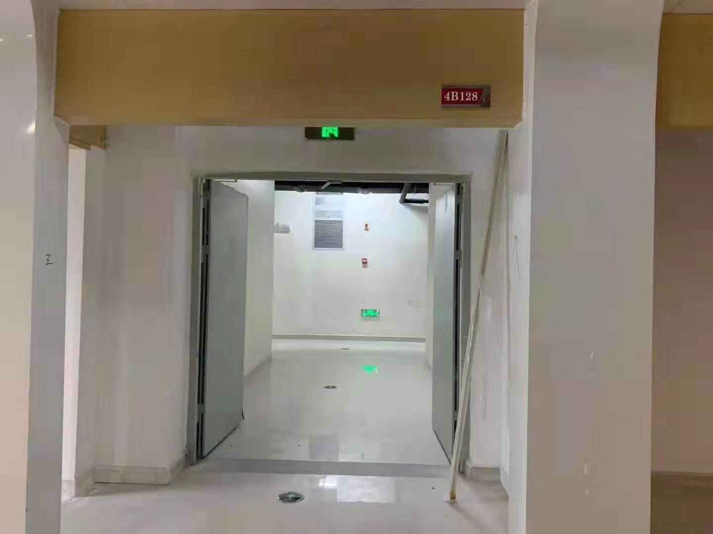 西南“最大服装批发市场”陷纠纷：无消防合格证即营业被起诉(图2)