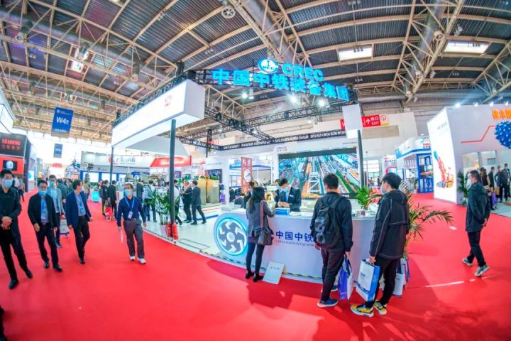 瞄准矿山隧道！中铁装备一批先进施工装备集中亮相(图1)