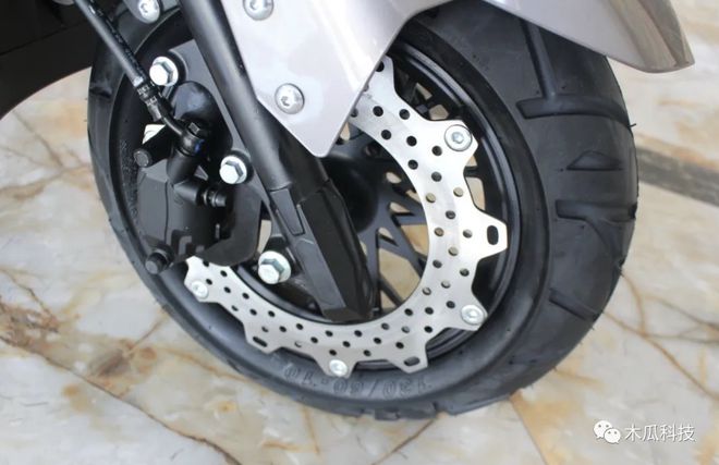 3款大功率电摩，空间大实用性好，最大续航260公里，还支持快充(图2)