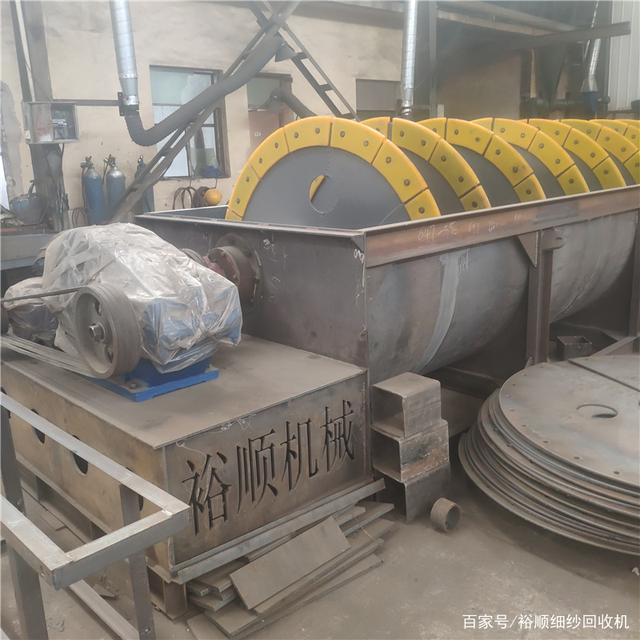 对螺旋洗砂机效率有影响的要素都有什么?(图2) 对螺旋洗砂机效率有影响的要素都有什么?(图2)