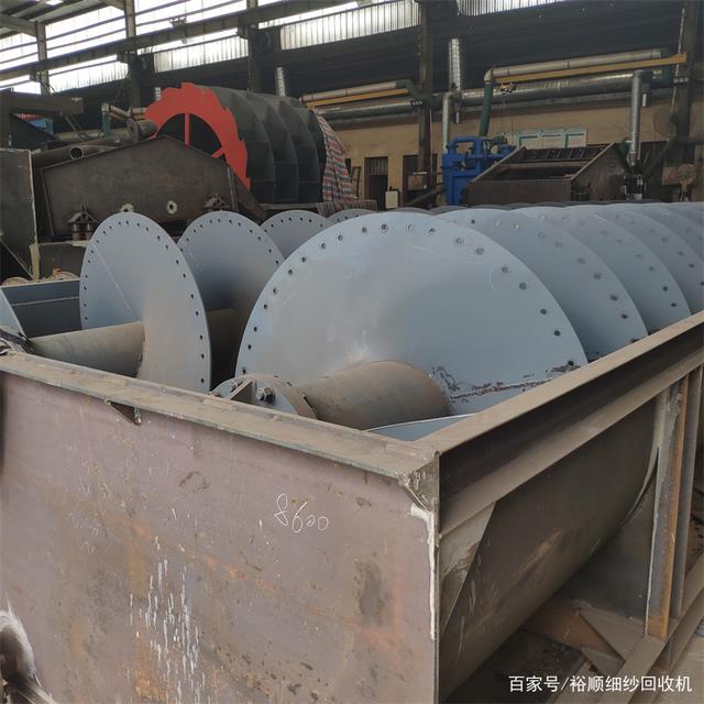 对螺旋洗砂机效率有影响的要素都有什么?(图3) 对螺旋洗砂机效率有影响的要素都有什么?(图3)